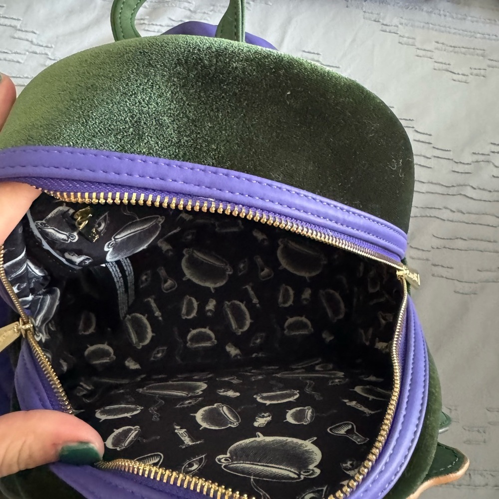 Loungefly Disney Sanderson Sister Winifred Loungefly Backpack - Picture 7 of 12